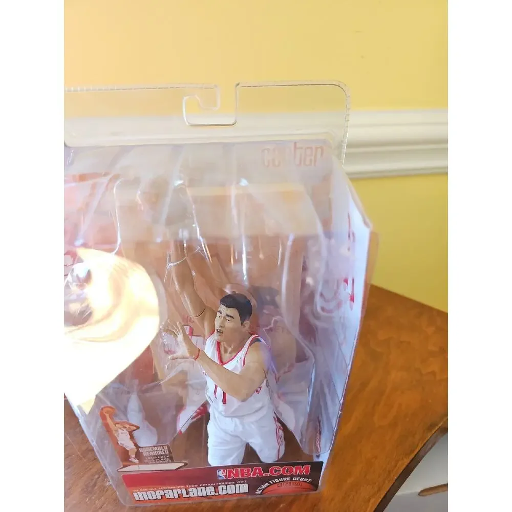 McFarlane Toys NBA Basketball Series 5 Yao Ming Rockets Action Figure MIB New